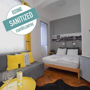 Standard By Hi5 - Chainbridge Apartman